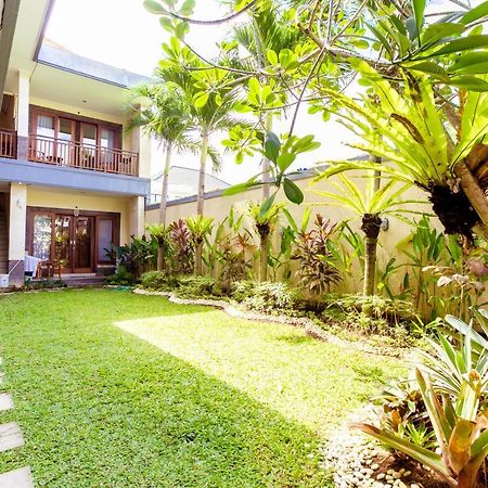 Sakura Guest House Canggu  Exterior photo